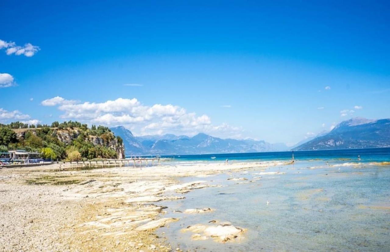 Perseo Apartment - 200M Dal Lago Di Garda Сирмионе Экстерьер фото