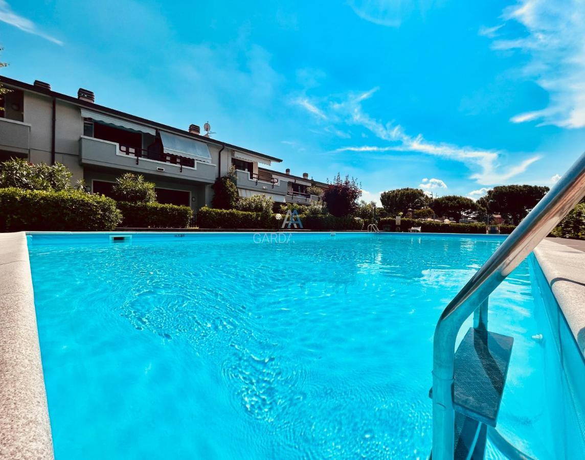 Perseo Apartment - 200M Dal Lago Di Garda Сирмионе Экстерьер фото