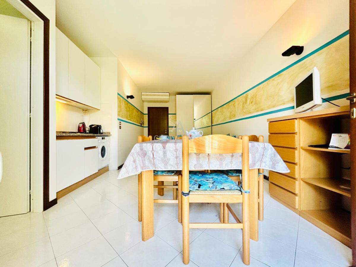 Perseo Apartment - 200M Dal Lago Di Garda Сирмионе Экстерьер фото