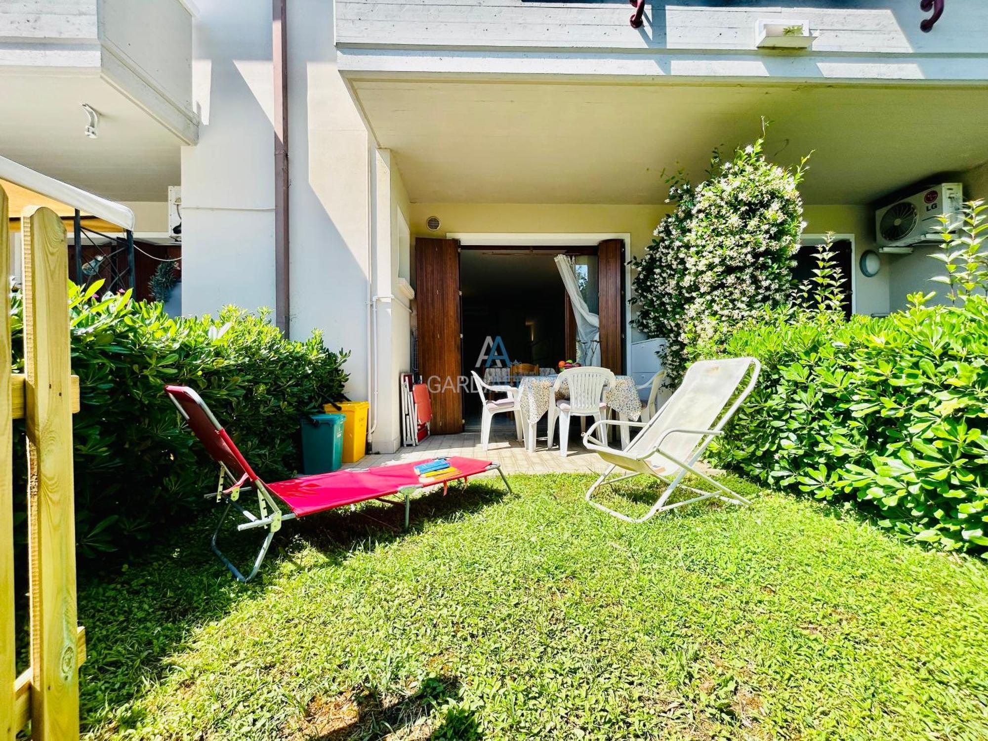 Perseo Apartment - 200M Dal Lago Di Garda Сирмионе Экстерьер фото
