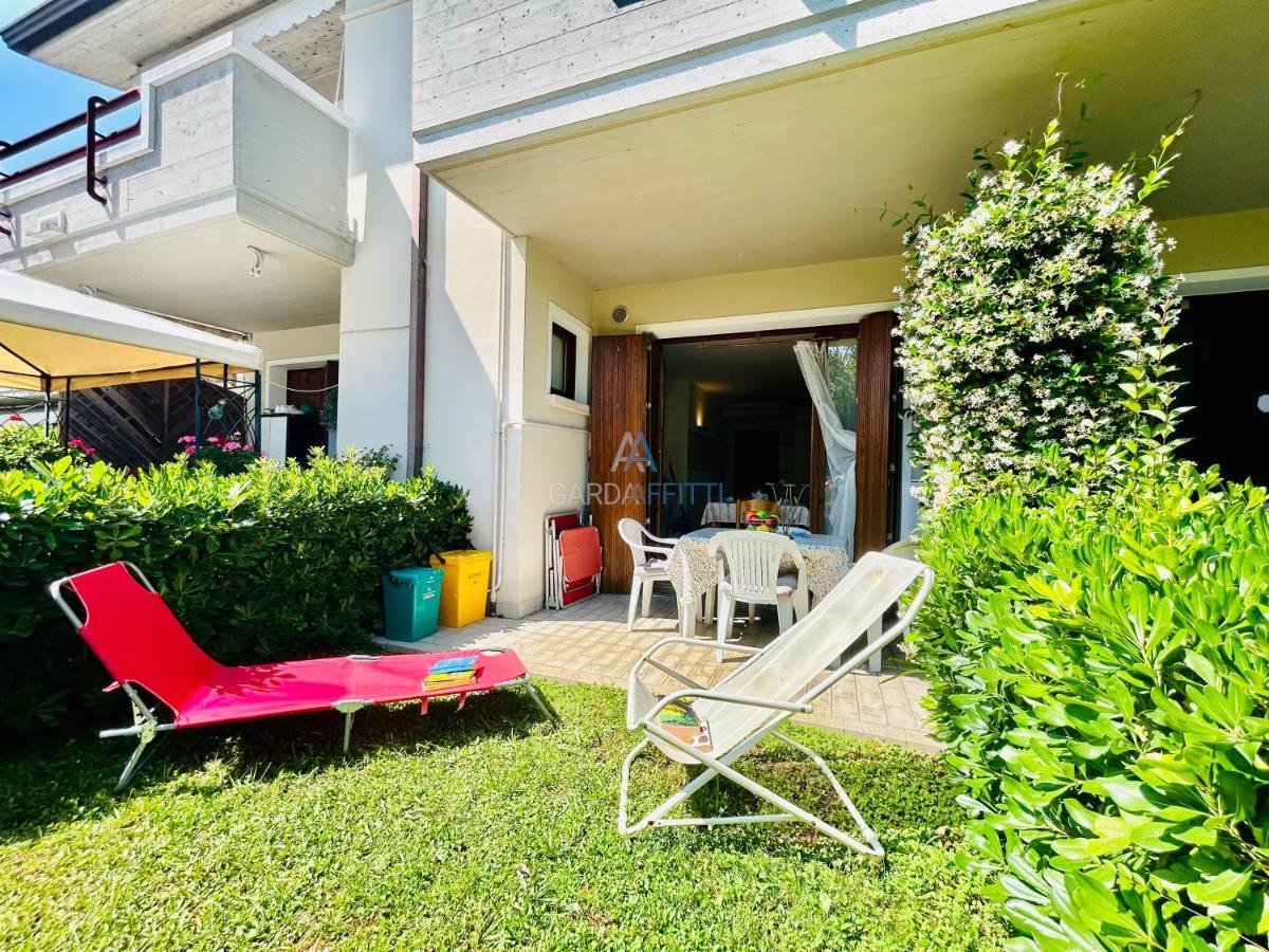 Perseo Apartment - 200M Dal Lago Di Garda Сирмионе Экстерьер фото