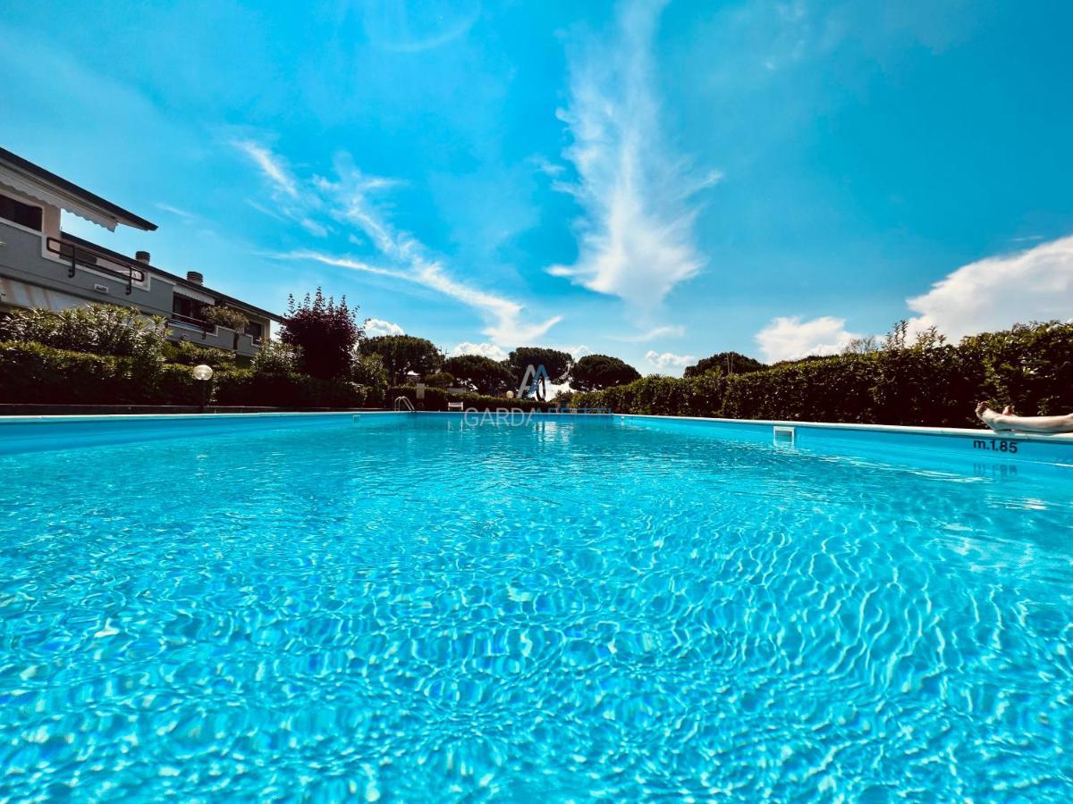 Perseo Apartment - 200M Dal Lago Di Garda Сирмионе Экстерьер фото